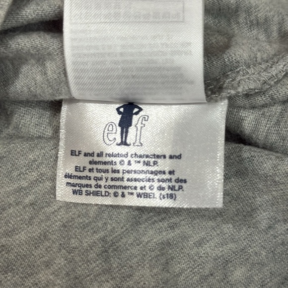 authentic, officially licensed Gap x Warner Bros. Elf movie shirt - Picture 5 of 5
